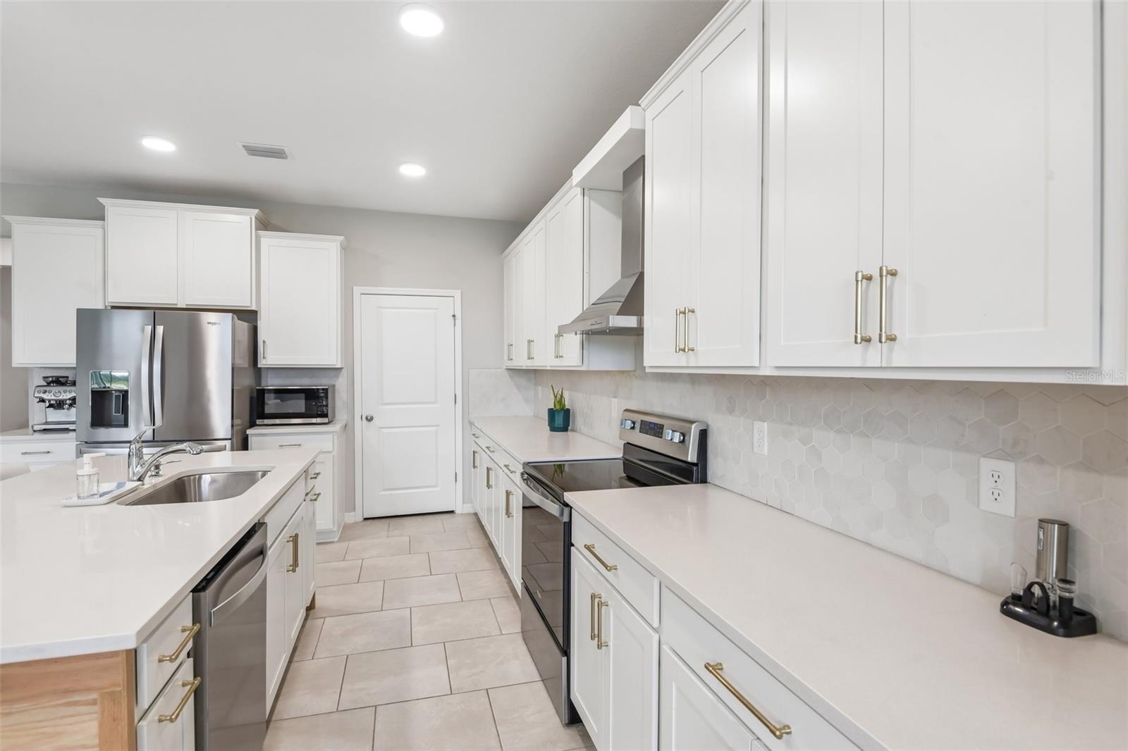 AVALON PARK WEST-NORTH PH 2 4 5 - Residential