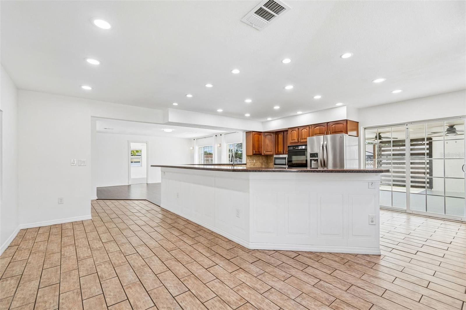 WILSHIRE ESTATES - Residential
