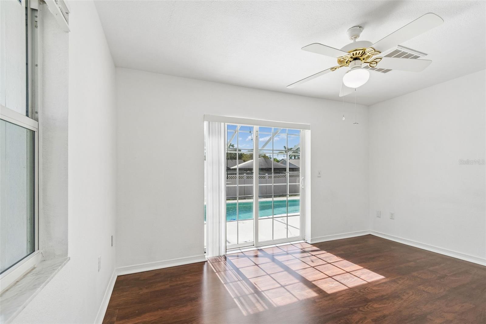 WILSHIRE ESTATES - Residential