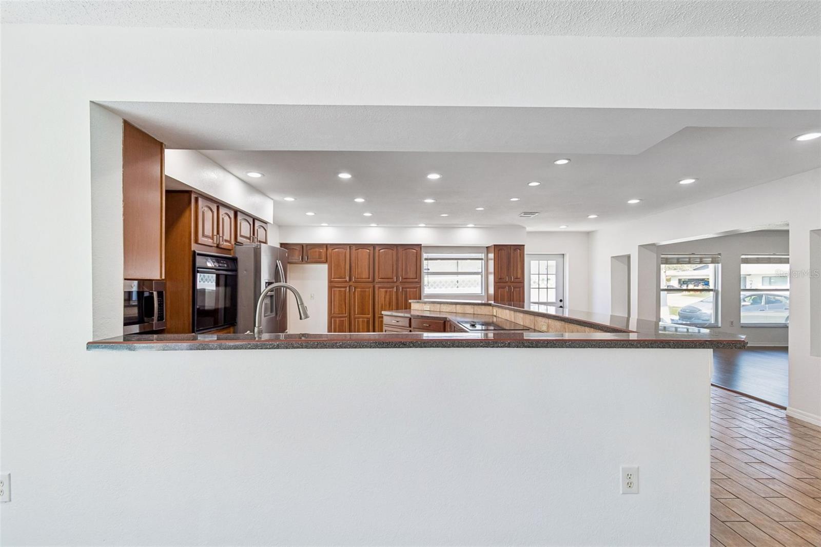 WILSHIRE ESTATES - Residential