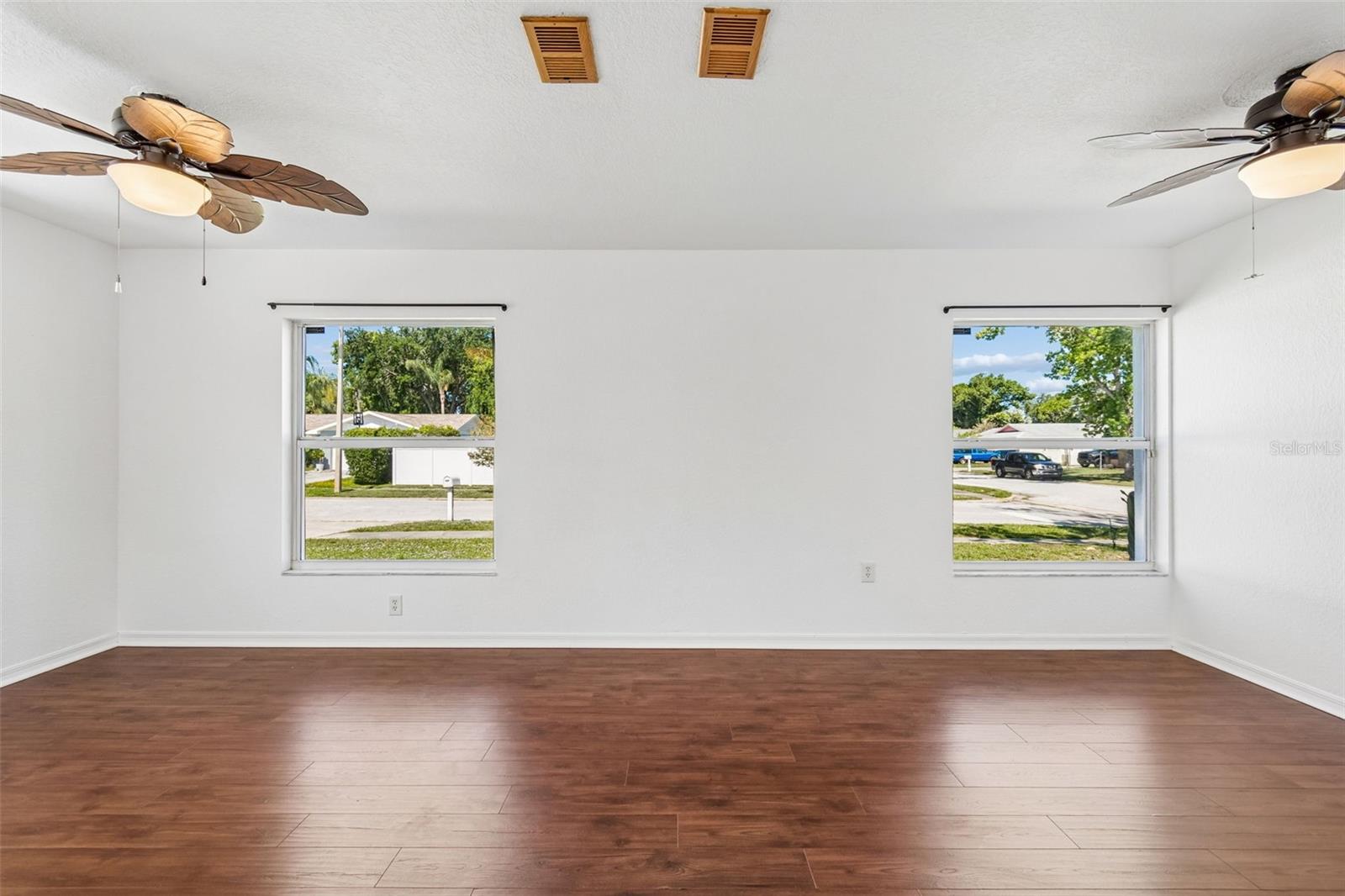 WILSHIRE ESTATES - Residential