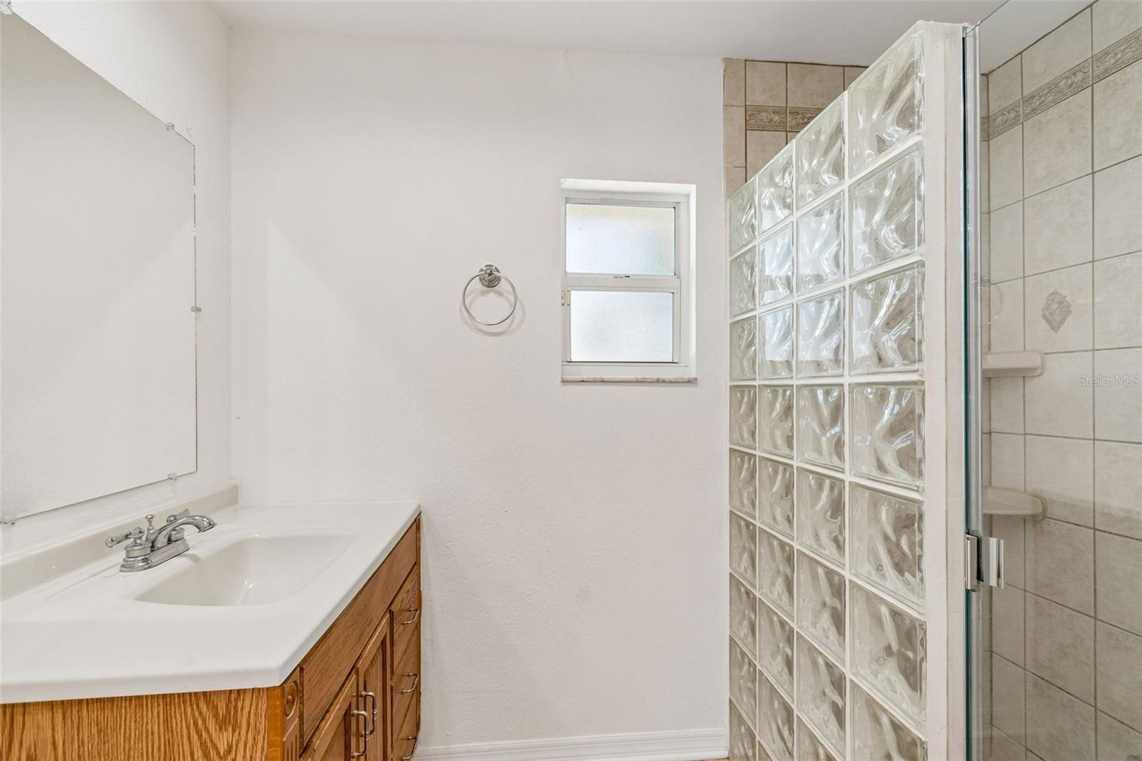 WILSHIRE ESTATES - Residential