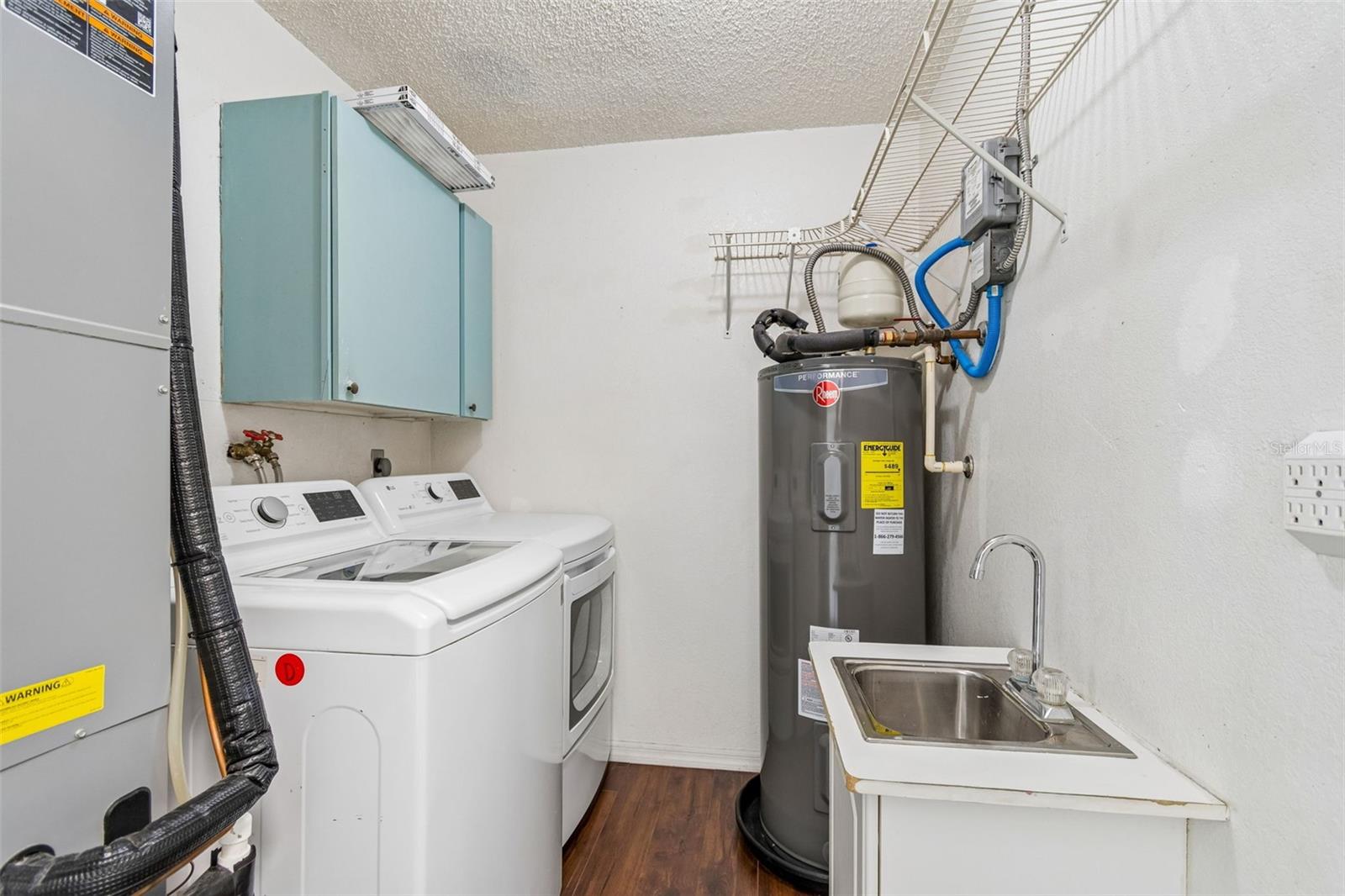 WILSHIRE ESTATES - Residential