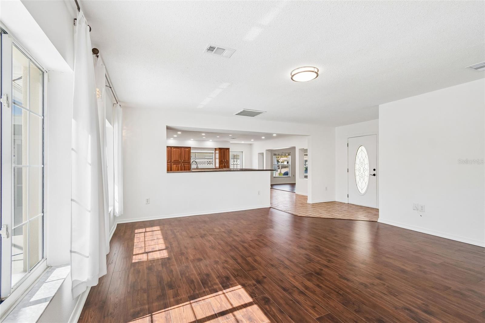 WILSHIRE ESTATES - Residential