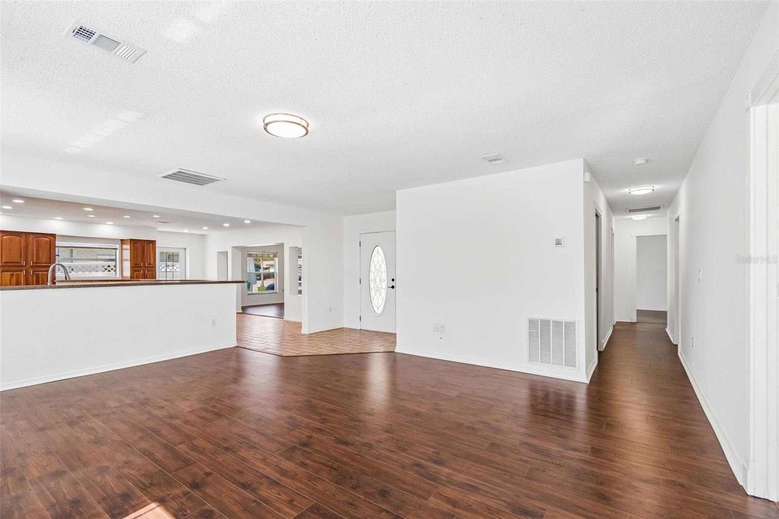 WILSHIRE ESTATES - Residential