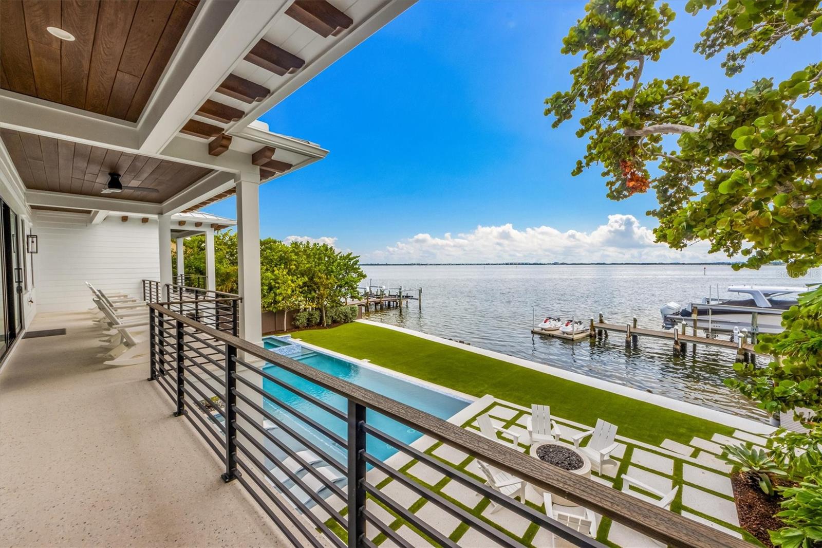 HOLMES BEACH 12TH UNIT - Residential