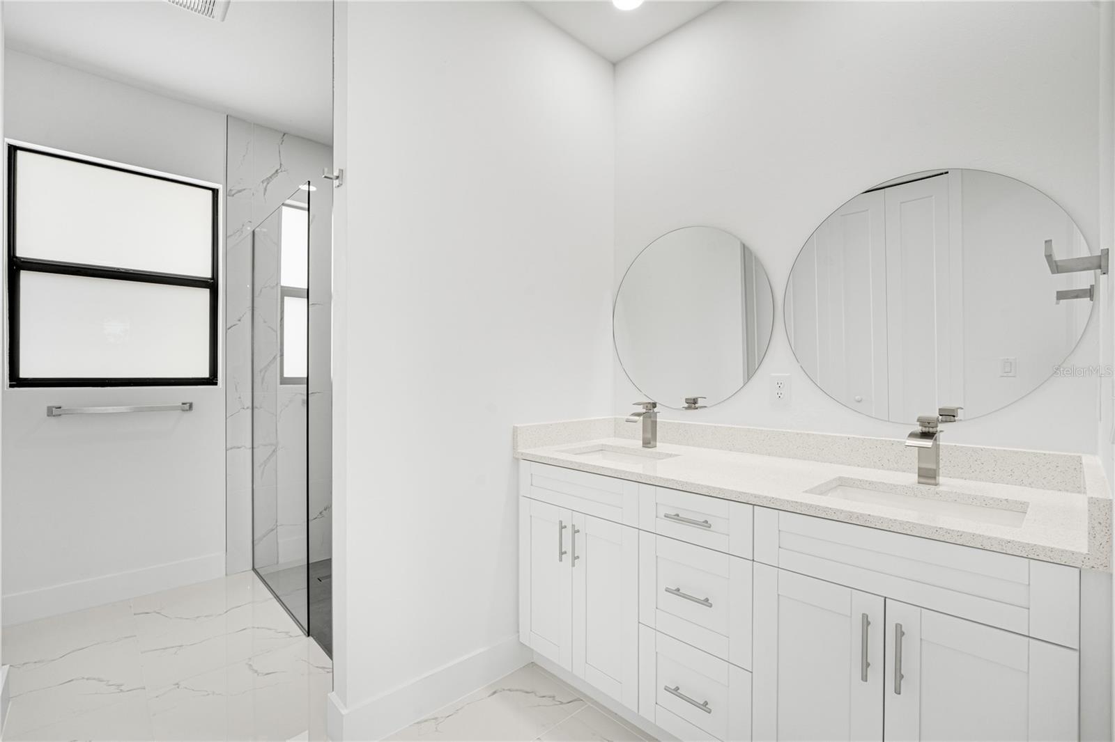 ROTONDA LAKES - Residential Lease