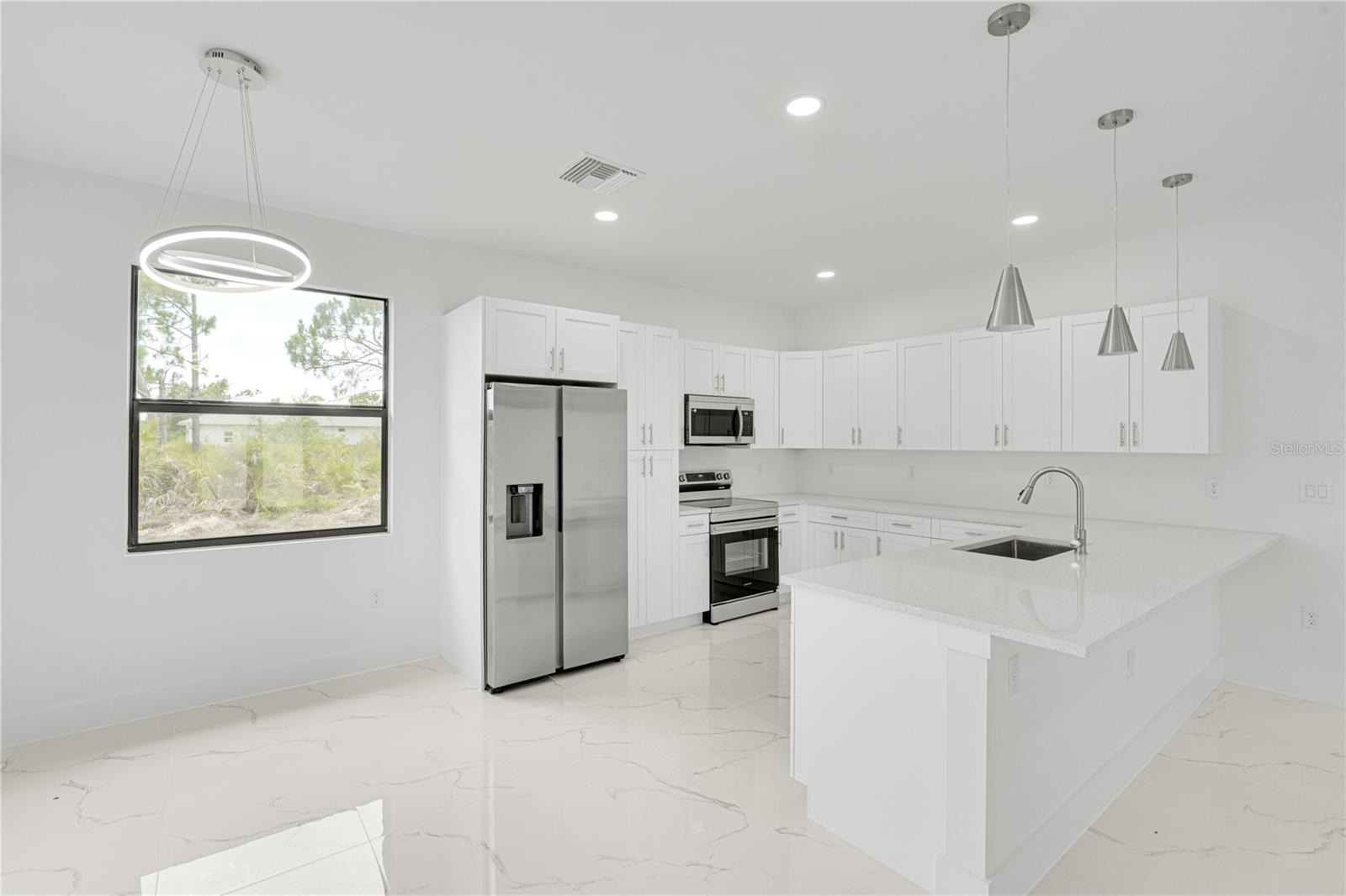 ROTONDA LAKES - Residential Lease