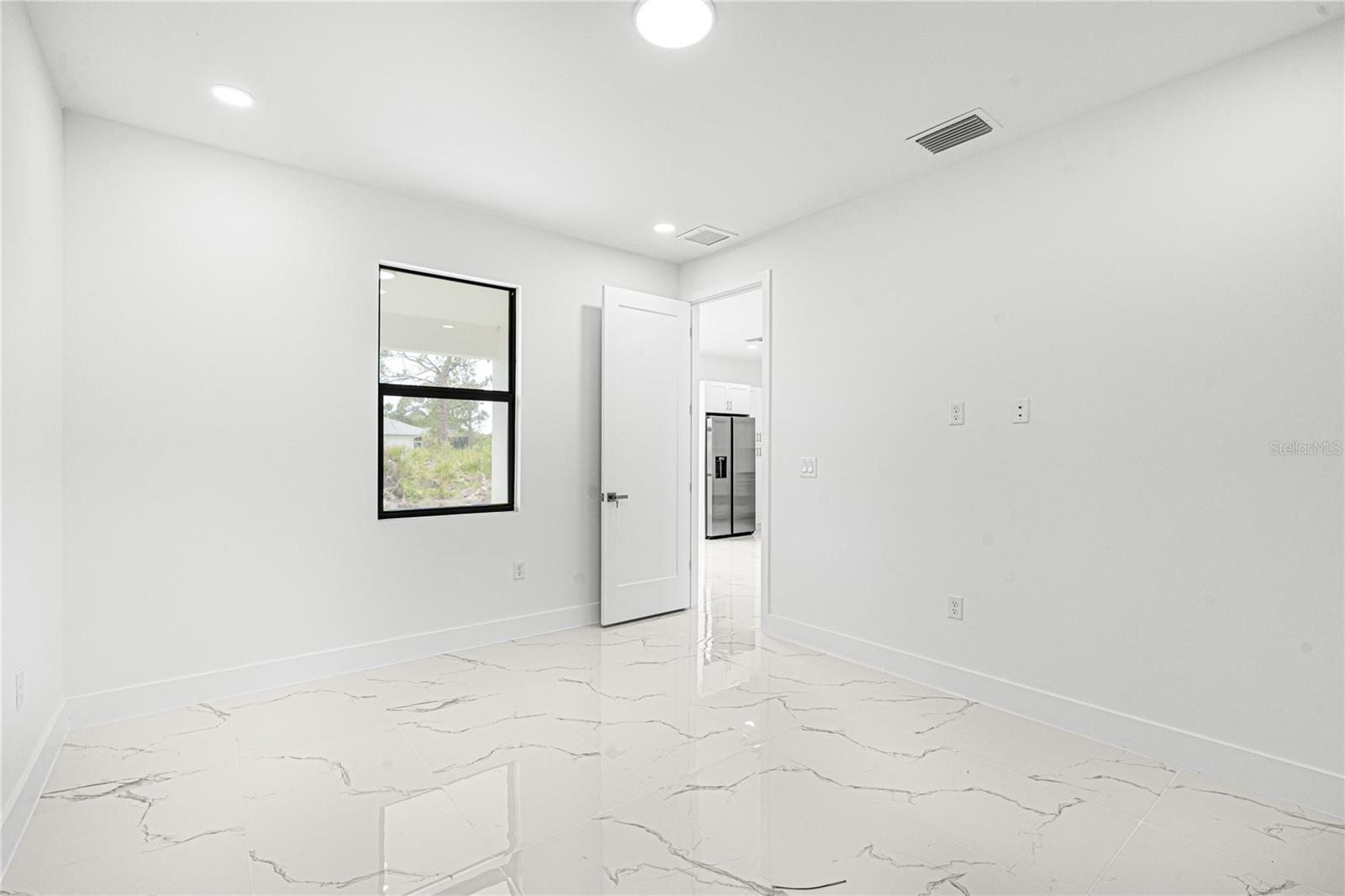 ROTONDA LAKES - Residential Lease