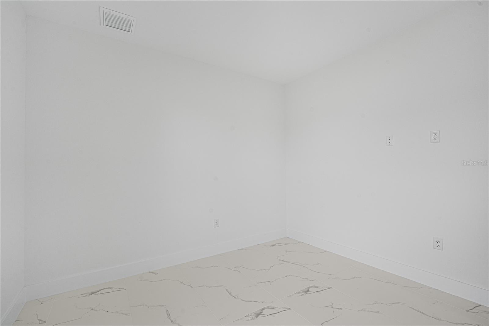 ROTONDA LAKES - Residential Lease