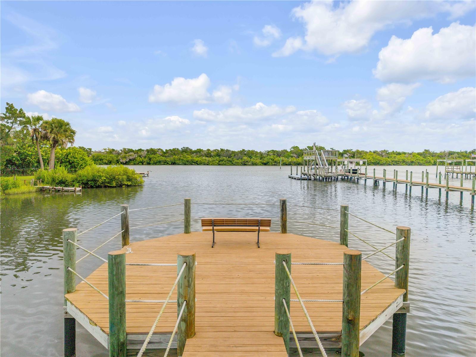 FISHERMANS COVE - Residential