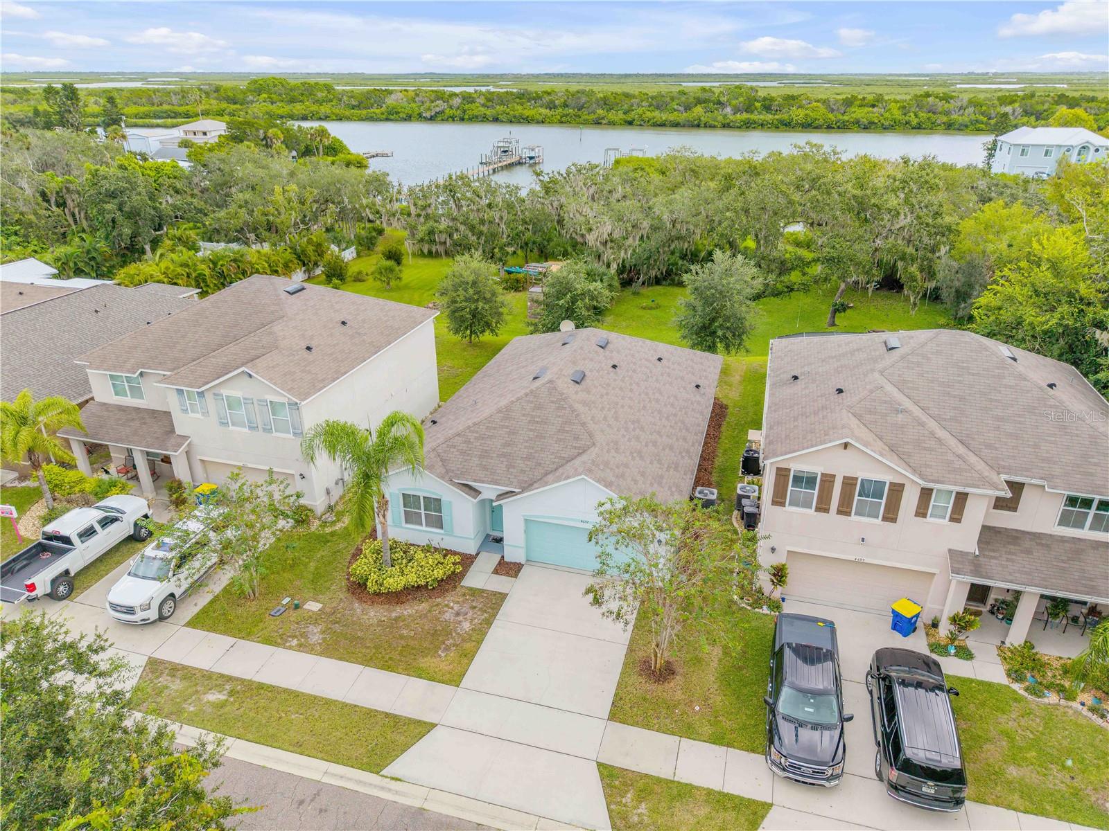 FISHERMANS COVE - Residential