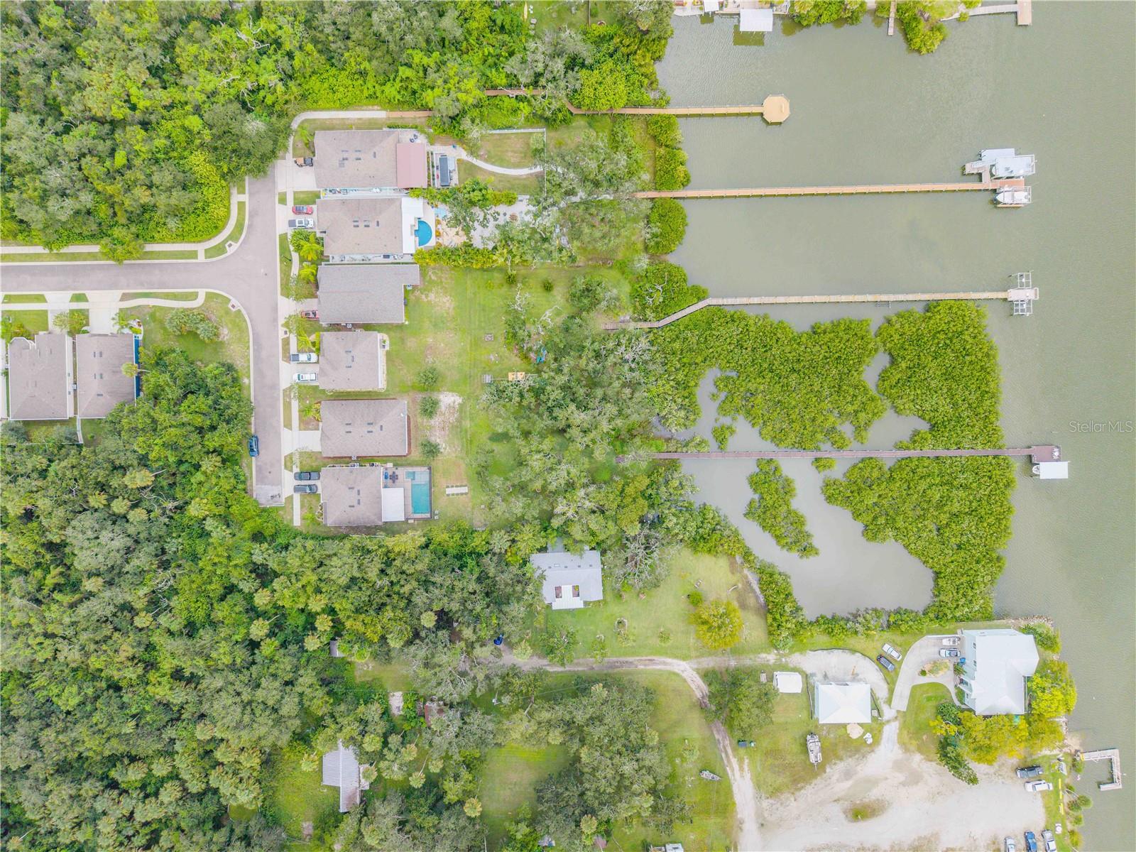 FISHERMANS COVE - Residential