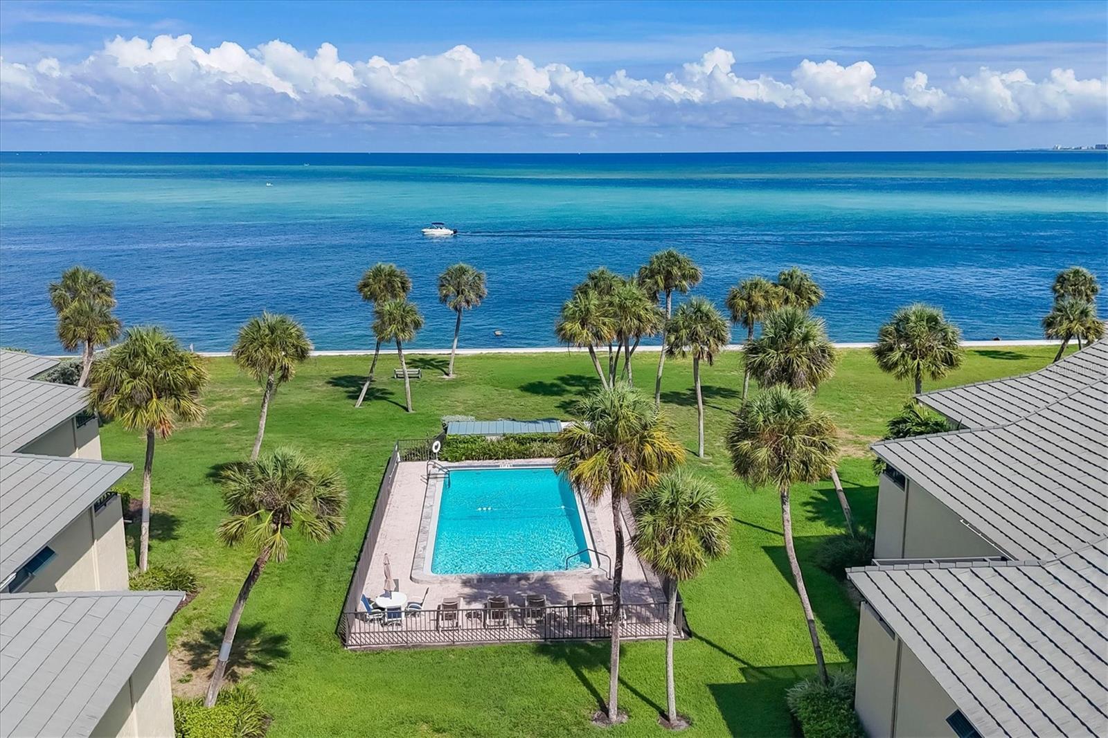 SEA VILLAGE - Residential