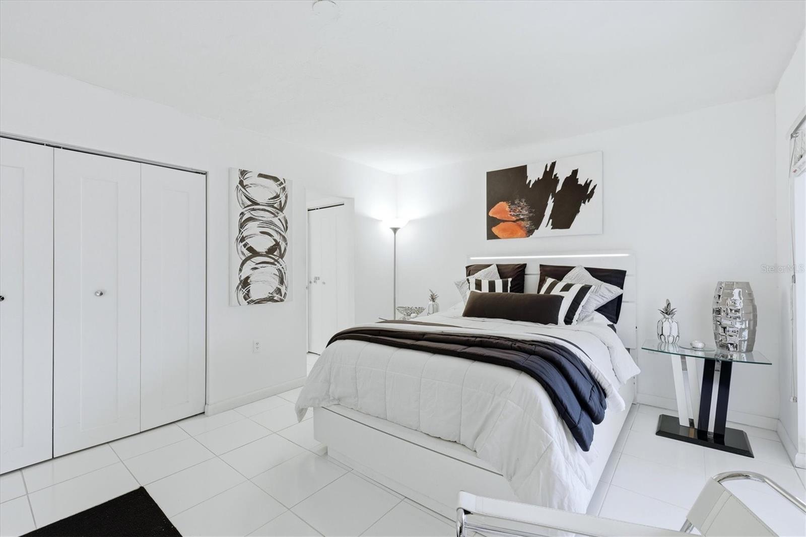 SEA VILLAGE - Residential