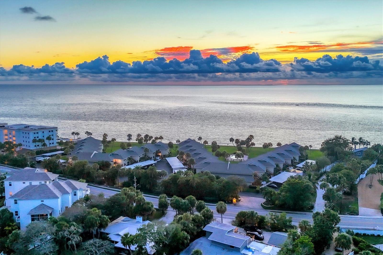 SEA VILLAGE - Residential