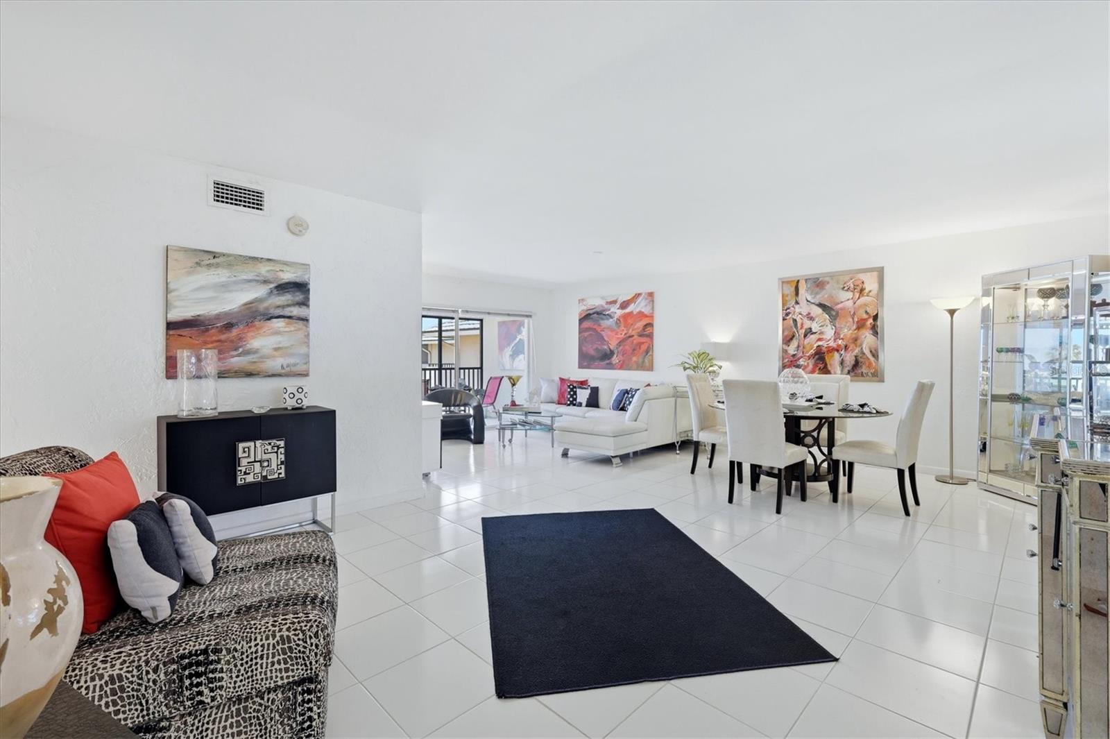 SEA VILLAGE - Residential