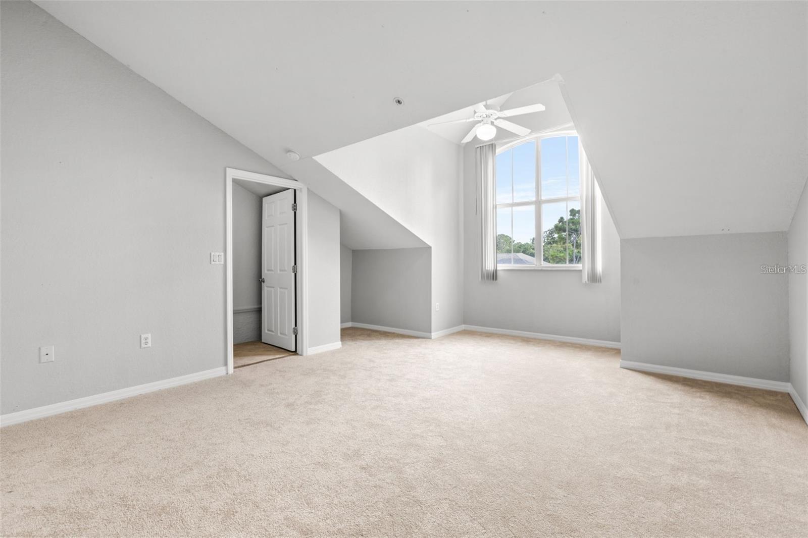 SUNRIDGE OF TAMPA BAY A CONDOM - Residential Lease
