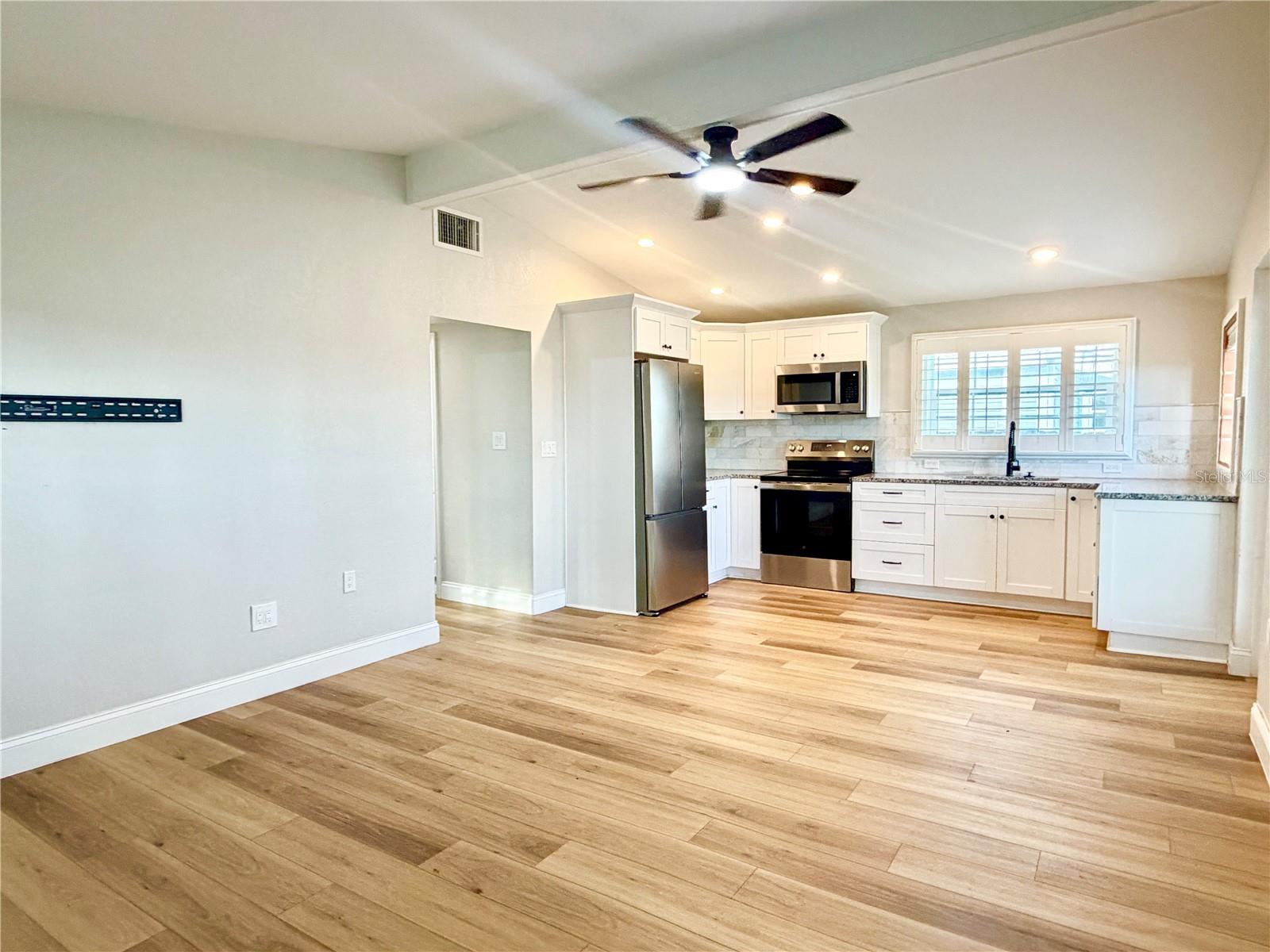 BAY VIEW SUB - Residential Lease