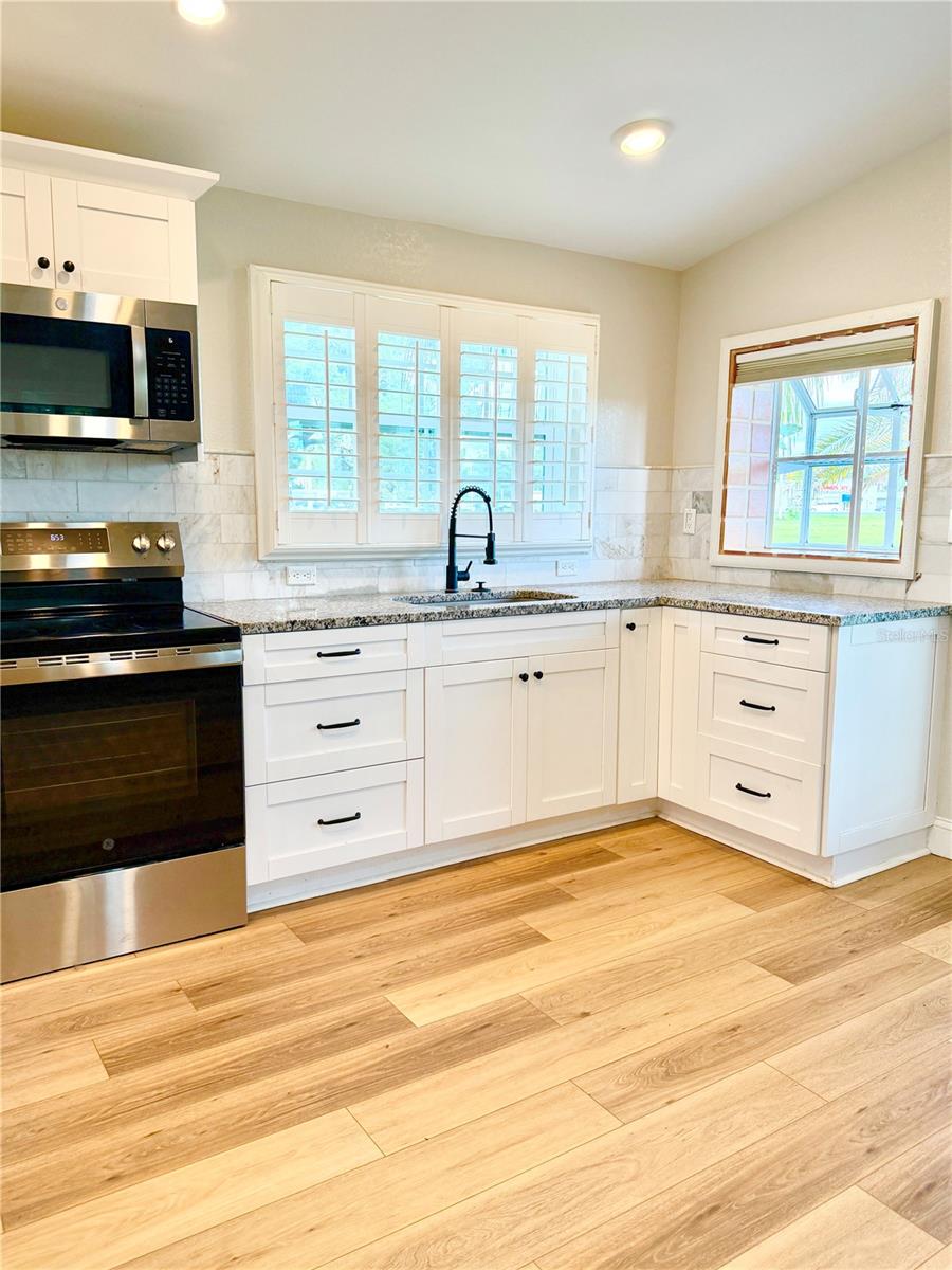 BAY VIEW SUB - Residential Lease