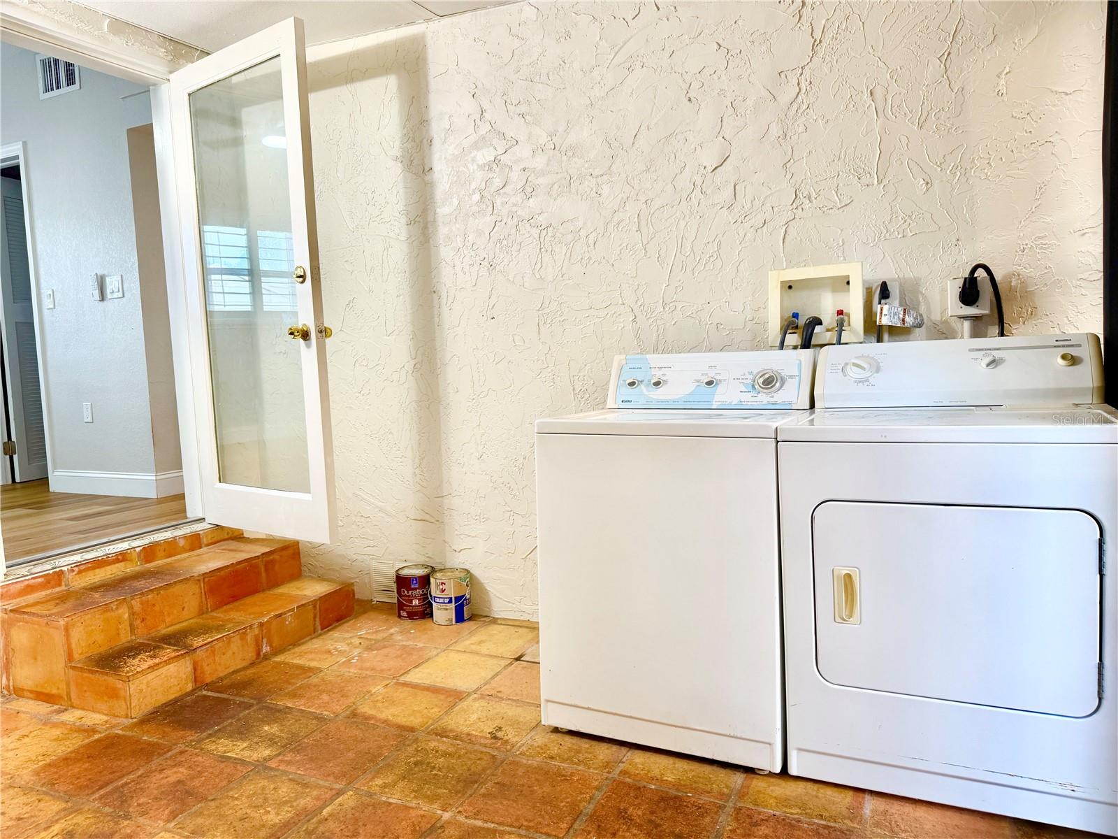 BAY VIEW SUB - Residential Lease