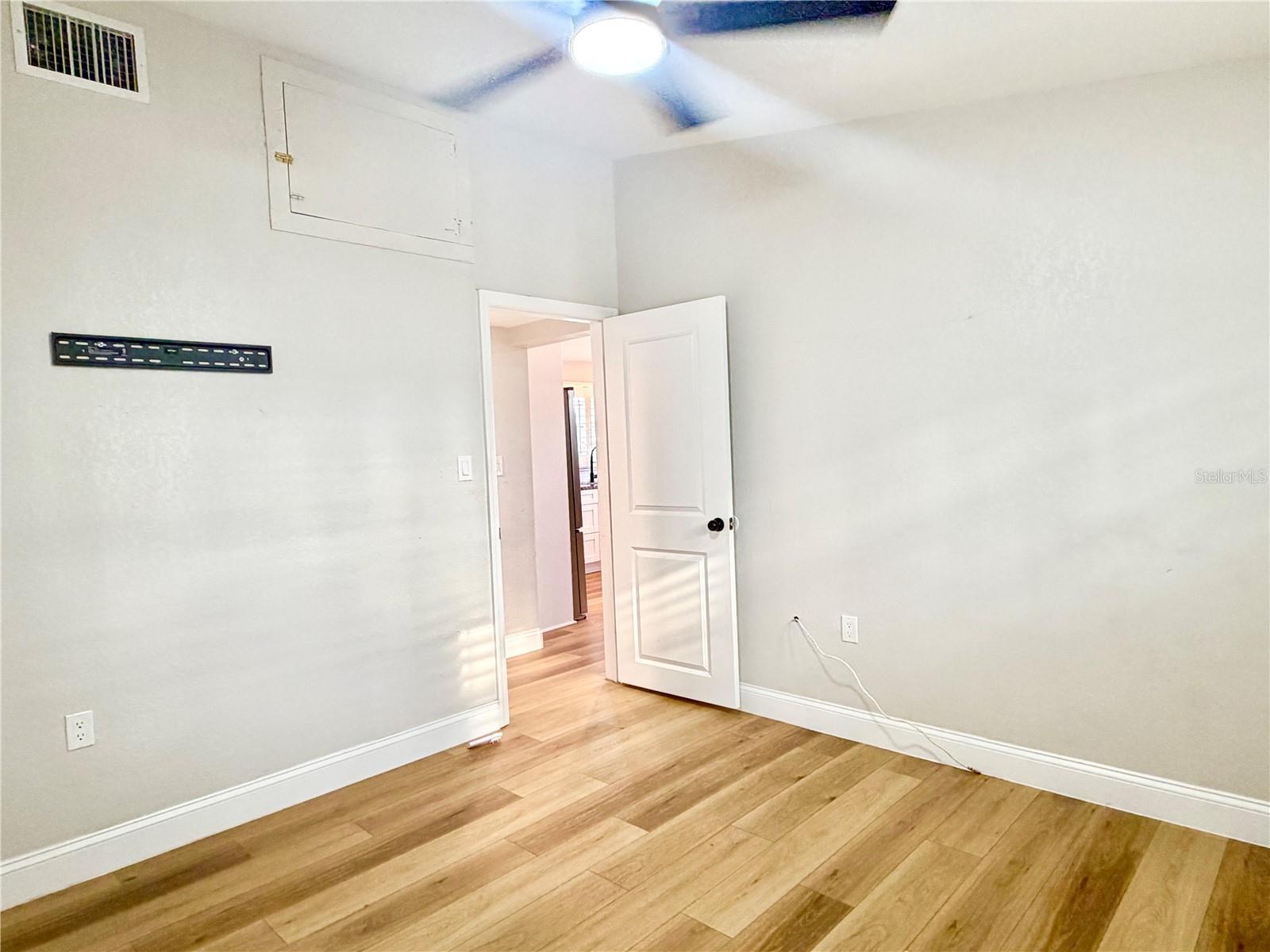 BAY VIEW SUB - Residential Lease