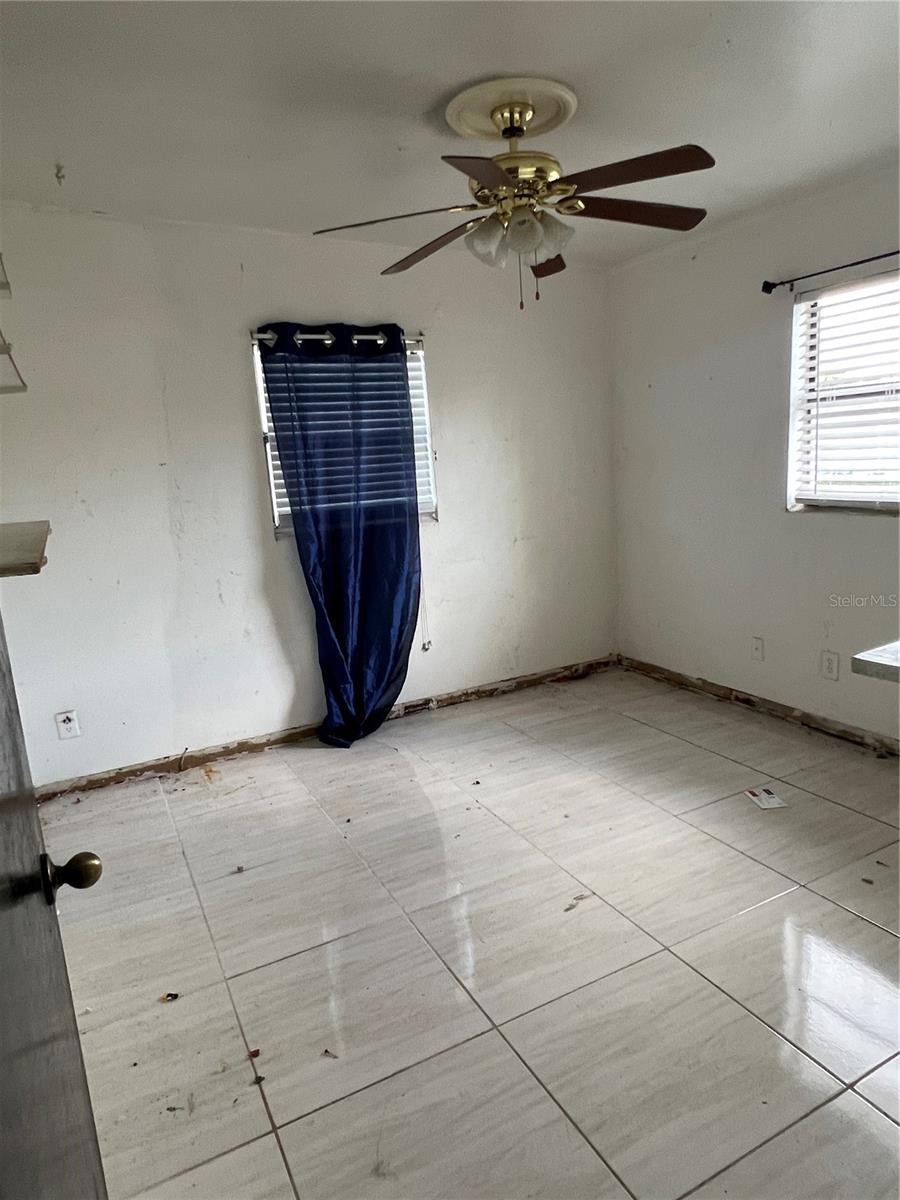 PINE CREST VILLA ADD 6 - Residential