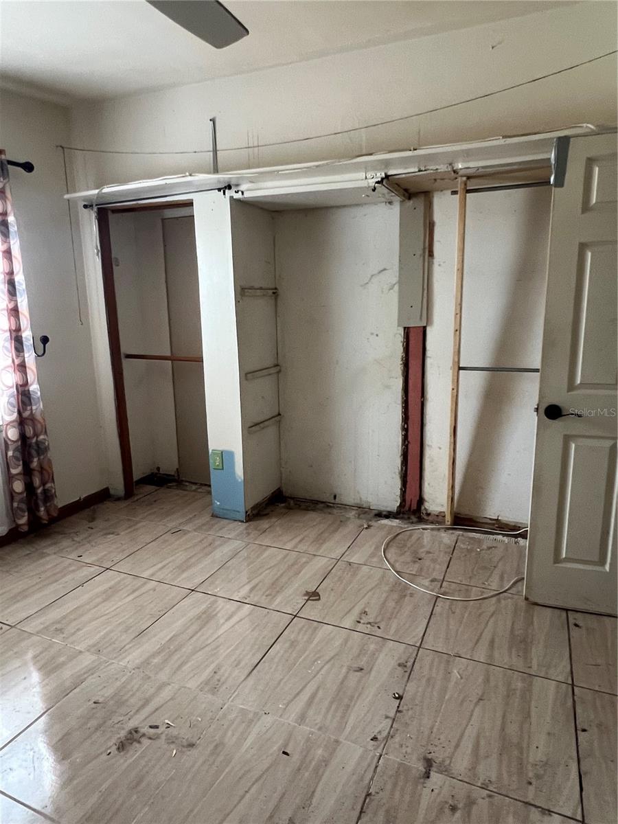 PINE CREST VILLA ADD 6 - Residential