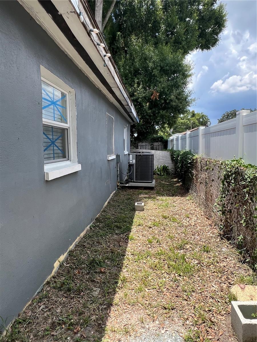 PINE CREST VILLA ADD 6 - Residential