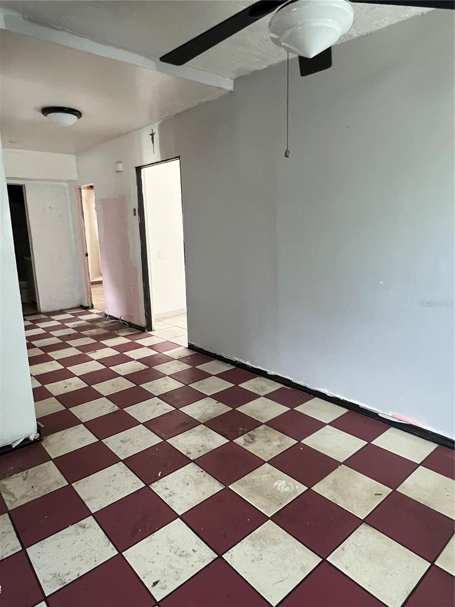 PINE CREST VILLA ADD 6 - Residential