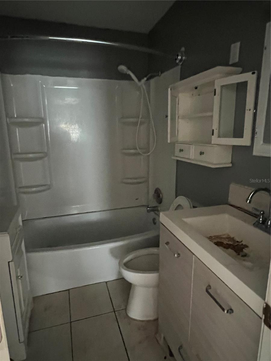 PINE CREST VILLA ADD 6 - Residential