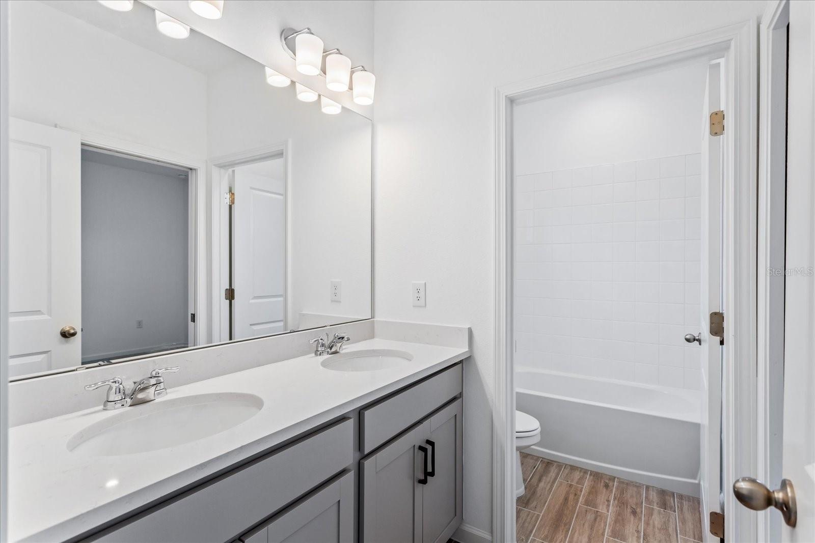 SERENADE AT OVATION - Residential