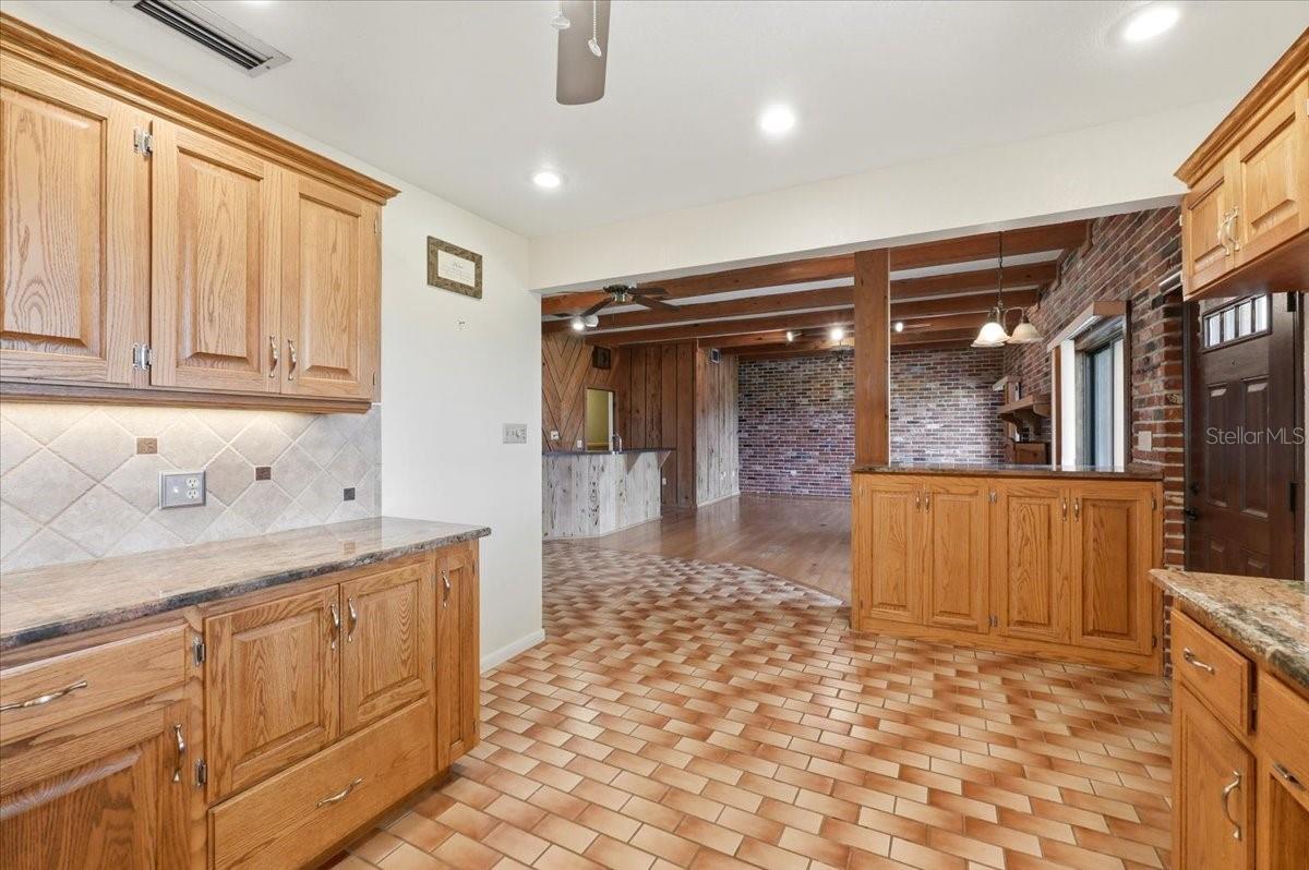 LAKE GUM ESTATES - Residential