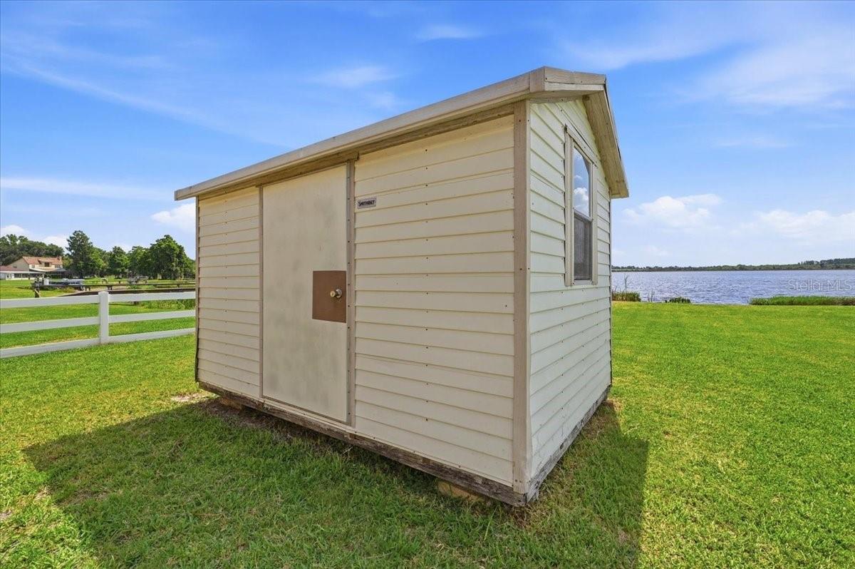 LAKE GUM ESTATES - Residential