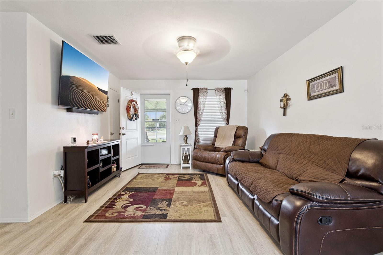 EAST UMATILLA - Residential