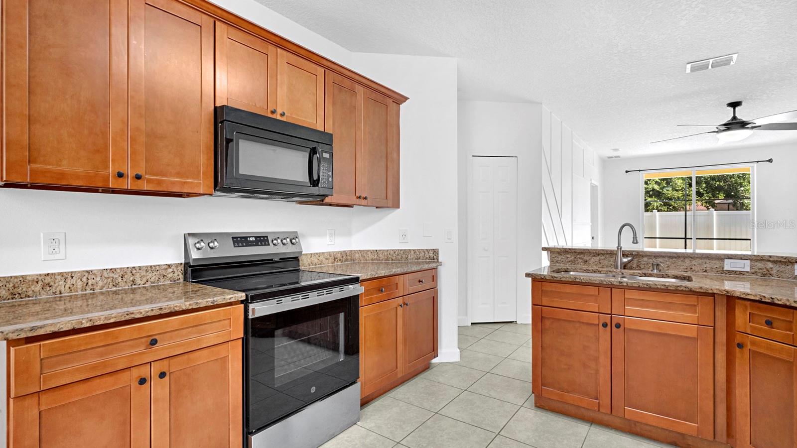 SUNSET RIDGE PH 02 - Residential