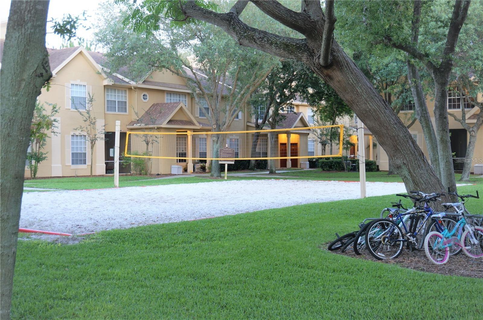CRESCENT PLACE AT LAKE LOTUS CONDOMINIUM - Residential Lease