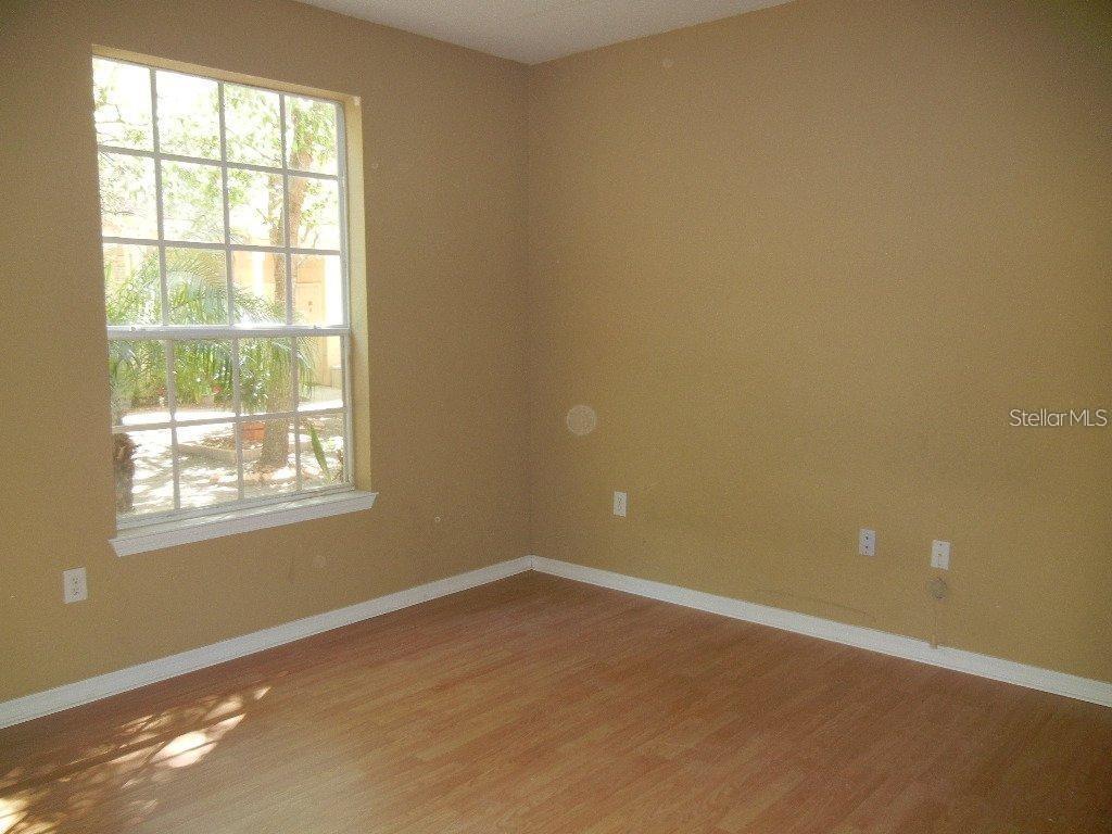 CRESCENT PLACE AT LAKE LOTUS CONDOMINIUM - Residential Lease