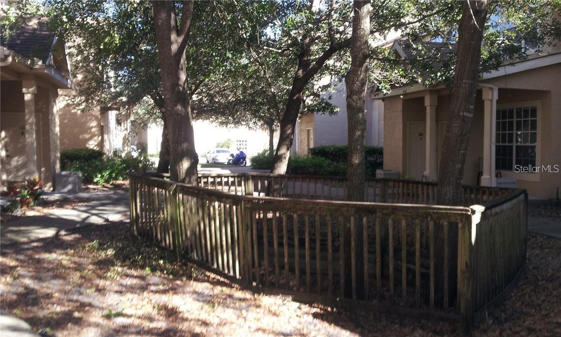 CRESCENT PLACE AT LAKE LOTUS CONDOMINIUM - Residential Lease
