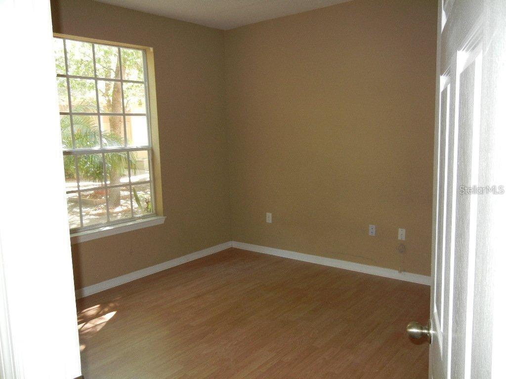 CRESCENT PLACE AT LAKE LOTUS CONDOMINIUM - Residential Lease