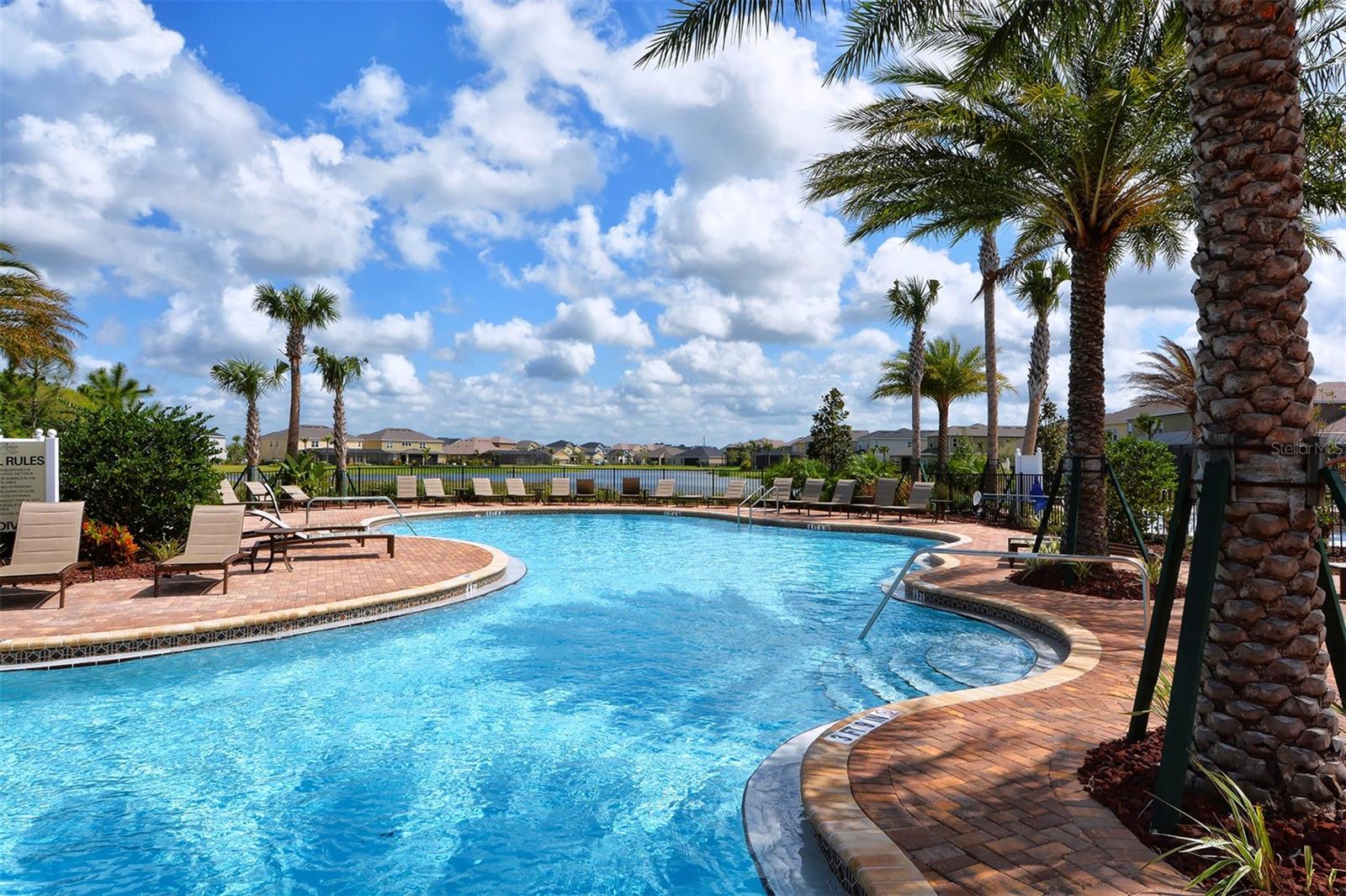 ARBOR LAKES ON PALMER RANCH - Residential