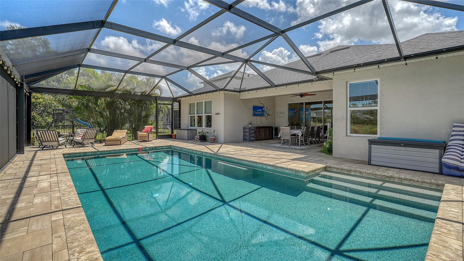 ARBOR LAKES ON PALMER RANCH - Residential