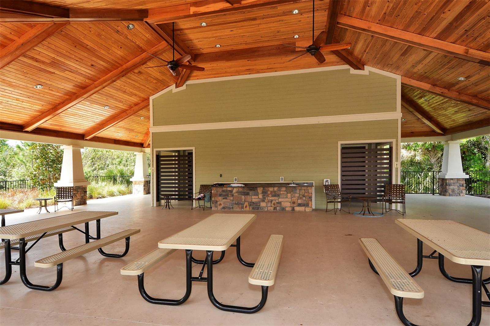 ARBOR LAKES ON PALMER RANCH - Residential