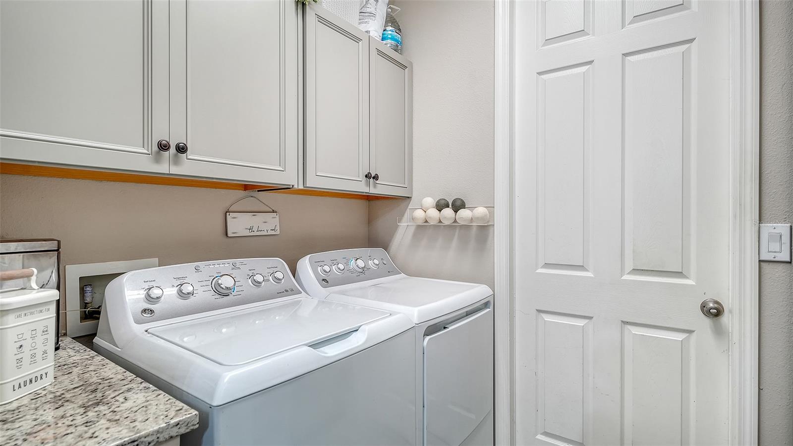 ARBOR LAKES ON PALMER RANCH - Residential