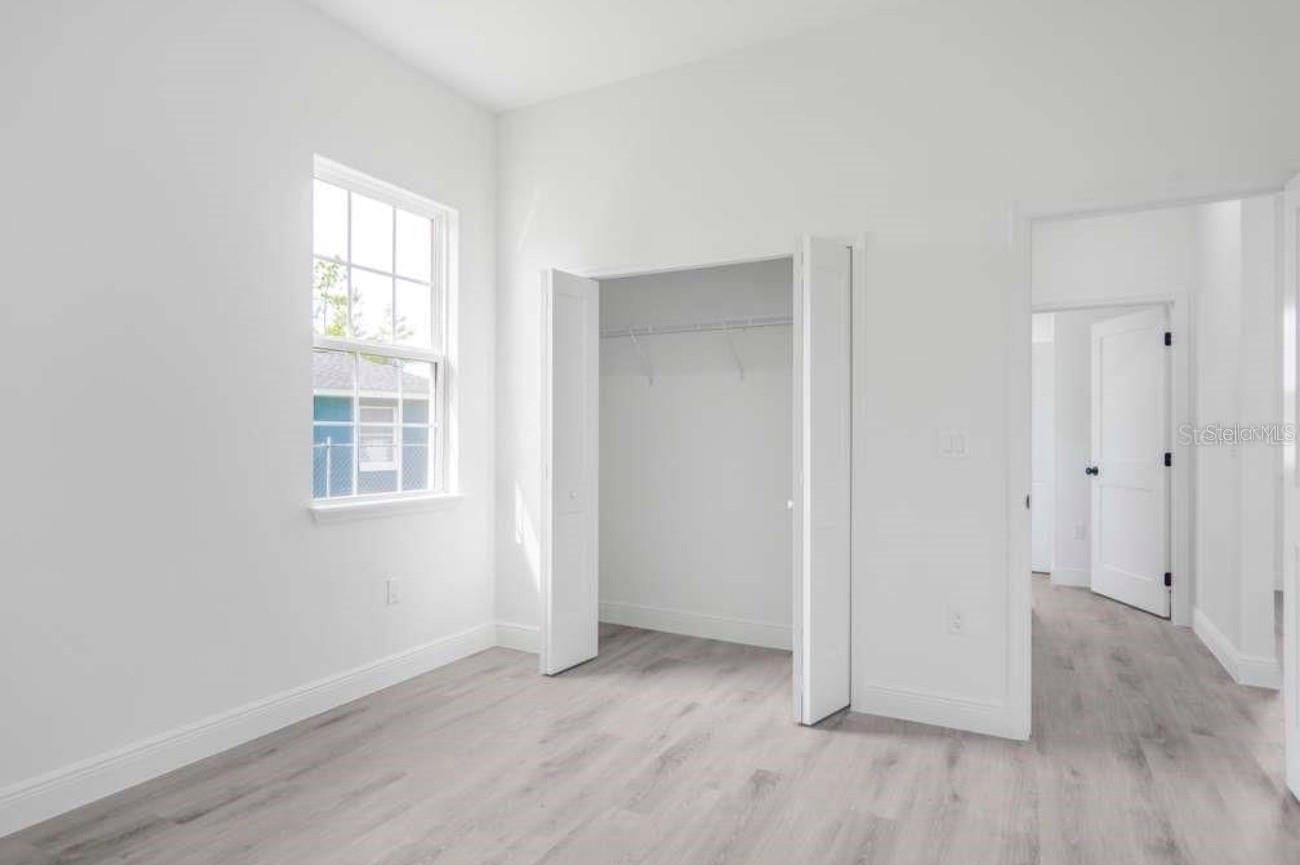 MARION OAKS UN 05 - Residential Lease