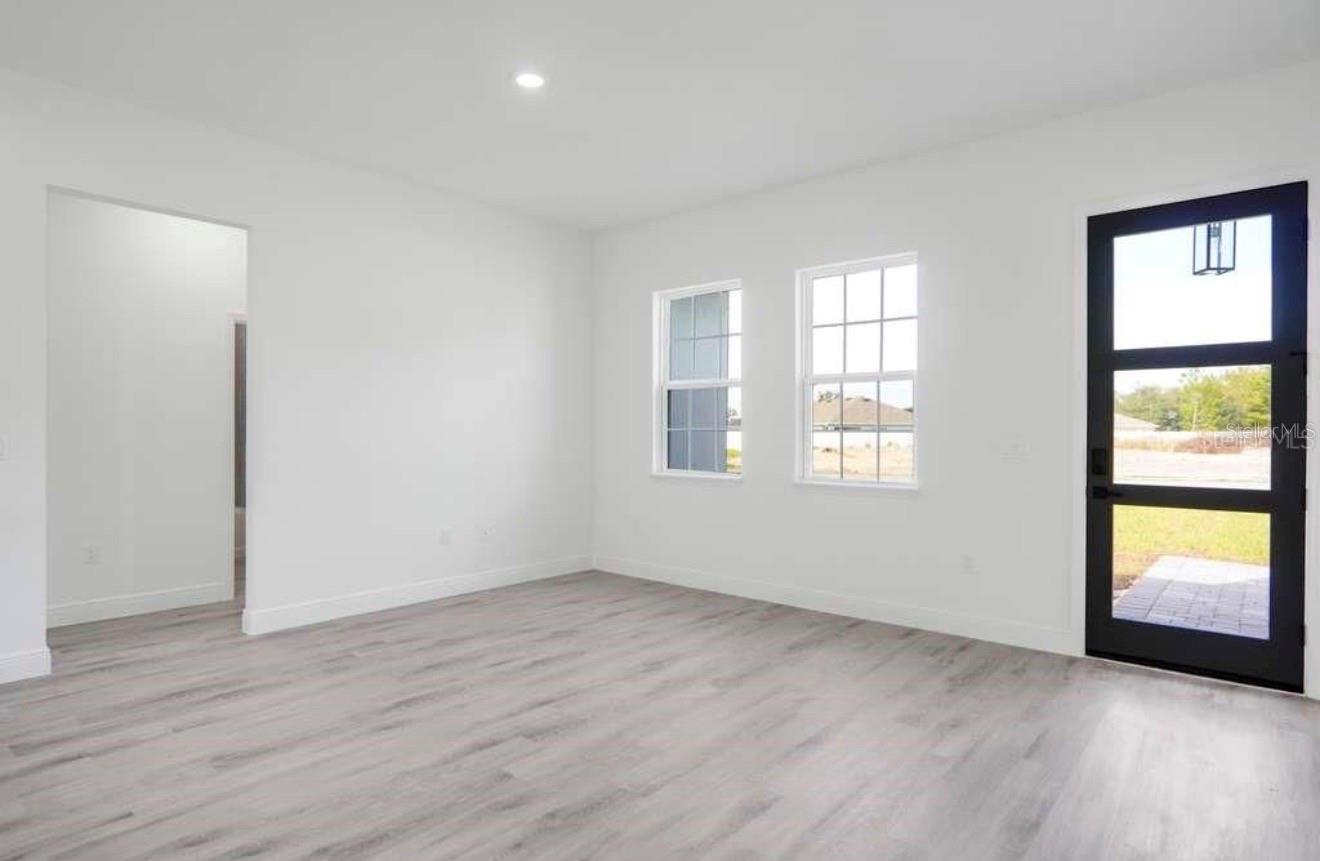 MARION OAKS UN 05 - Residential Lease