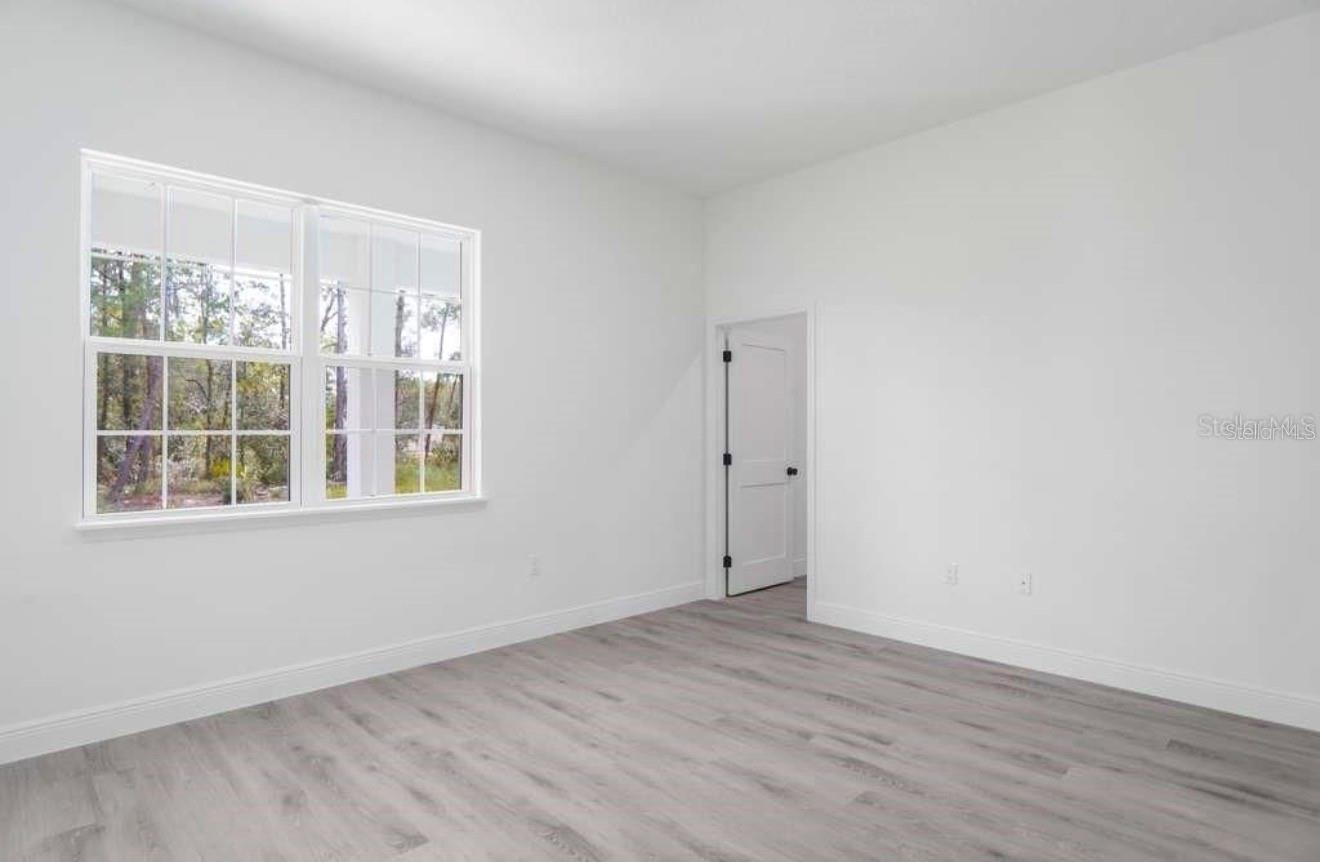 MARION OAKS UN 05 - Residential Lease
