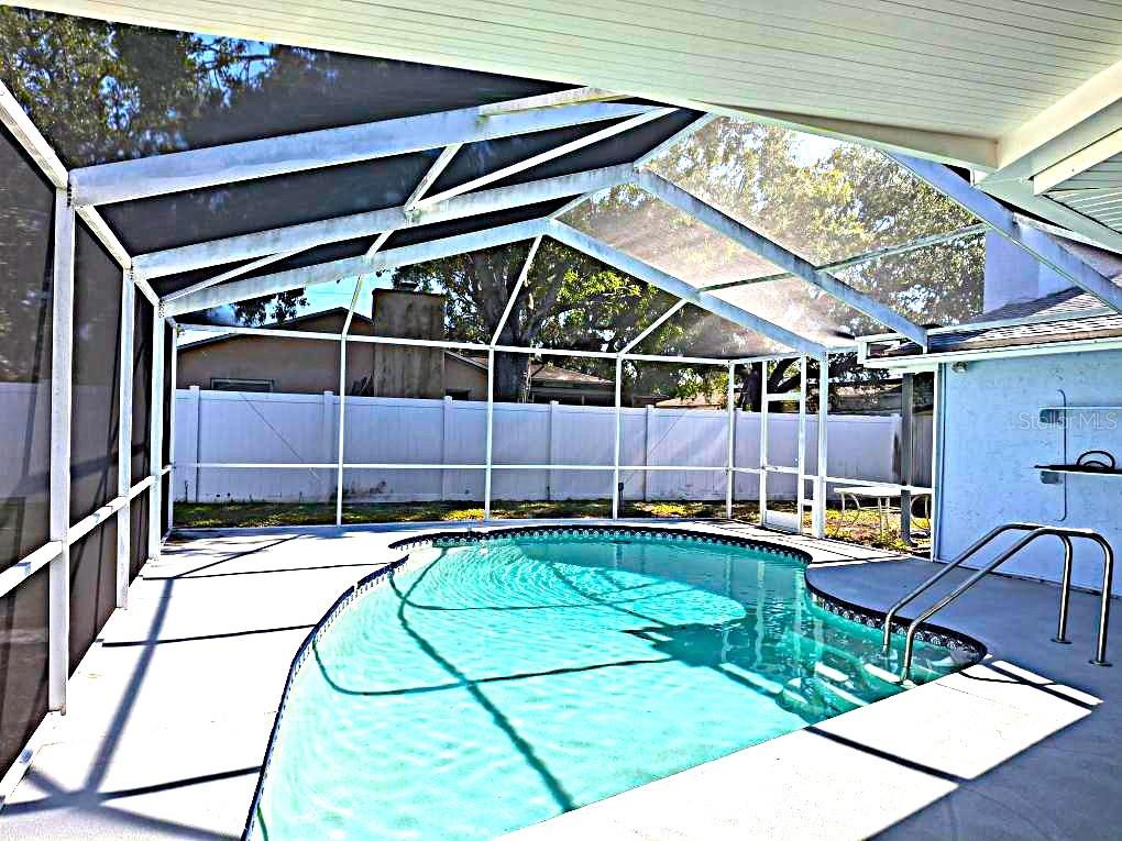 SOMERSET LAKES UNIT ONE - Residential Lease