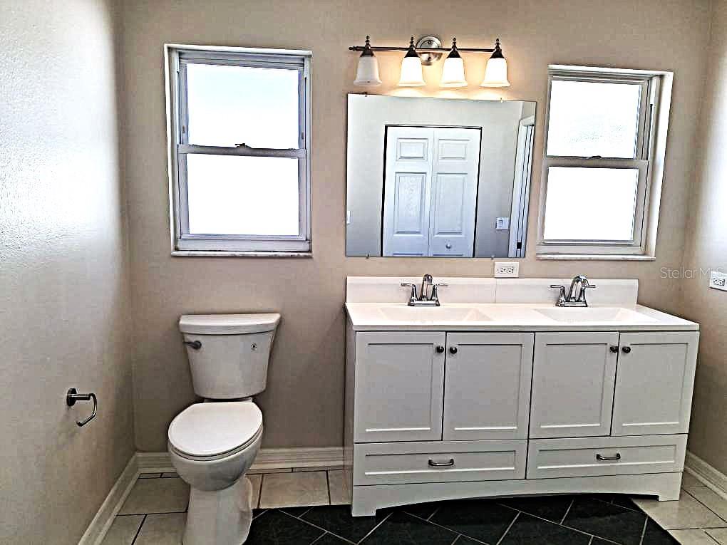SOMERSET LAKES UNIT ONE - Residential Lease