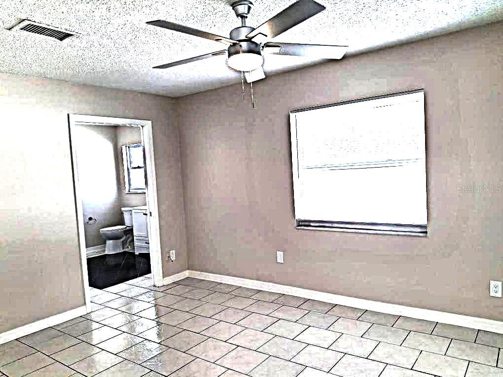 SOMERSET LAKES UNIT ONE - Residential Lease